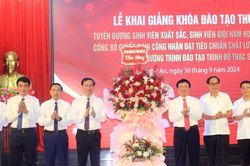 Trường Đại học Vinh khai giảng khóa đào tạo thứ 65