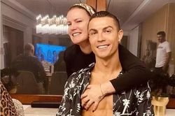Chị gái Ronaldo chỉ trích Cassano