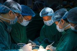 Bệnh viện Hữu nghị Đa khoa Nghệ An tiếp tục thực hiện thành công ca lấy, ghép tạng từ người cho chết não