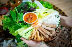 Nem nướng, món ăn gợi nhớ Nha Trang