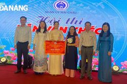 Thuyết trình các mô hình, điển hình dân vận khéo kết hợp sân khấu hóa