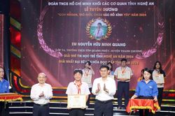 Những gương mặt 'con ngoan, trò giỏi, cháu Bác Hồ kính yêu'