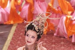 Đát Kỷ có một thói quen kỳ lạ trước khi đi ngủ, khiến vua Trụ mê mẩn, nhưng phụ nữ thời bấy giờ không ai dám bắt chước
