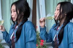 Jennie Blackpink quyến rũ với vẻ ngoài táo bạo trước khi phát hành đĩa đơn solo