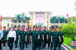 Đại tướng Phan Văn Giang - Bộ trưởng Bộ Quốc phòng thăm, làm việc tại Sư đoàn 324