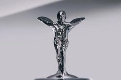 Vì sao những tên trộm không thể đánh cắp biểu tượng Spirit of Ecstasy trên siêu xe Rolls-Royce? Câu trả lời không phải ai cũng biết