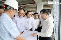 Bí thư Thành ủy Nguyễn Văn Quảng kiểm tra thực tế Khu Công viên phần mềm số 2