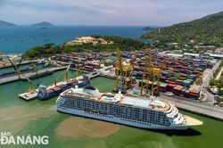 Bến cảng Tiên Sa được đón tàu trọng tải gần 50.000 DWT