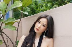 Rich kid châu Á đời đầu, U50 vẫn trẻ đẹp như thiếu nữ