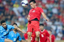 HLV Kim Sang Sik: 'Văn Quyết muốn giã từ đội tuyển, tôi gọi lên vì thiếu tiền đạo'