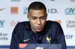 Kylian Mbappe gây tranh cãi với yêu cầu mới nhất ở đội tuyển Pháp