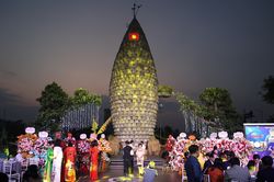 Tháp Thần nông tại Bắc Ninh được công nhận Kỷ lục thế giới