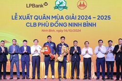 Văn Lâm và Hoàng Đức cực tự tin, HLV Việt Thắng không áp lực trước mục tiêu thăng hạng V-League