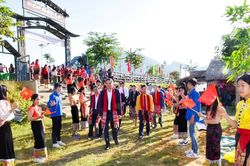 Lan tỏa làm theo Bác ở huyện rẻo cao Tương Dương