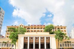 Trường Đại học Thương mại thông báo tuyển dụng viên chức năm 2024 theo hình thức xét tuyển