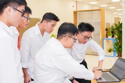 Bộ TT&TT thông báo tuyển dụng công chức năm 2024