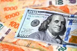 Tỷ giá USD hôm nay 17/10/2024: Tiếp đà tăng mạnh