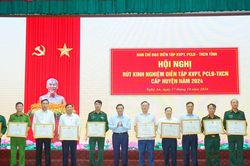 Nghệ An rút kinh nghiệm diễn tập khu vực phòng thủ cấp huyện