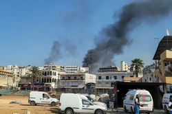 Lebanon: 'Sân chơi' cho các cường quốc khu vực?