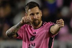 Messi lập hat-trick trong vòng 11 phút, Inter Miami phá kỷ lục tại MLS