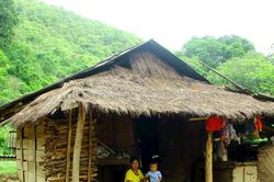 Khó trong thực hiện nhà ở dân cư đạt chuẩn '3 cứng' ở Nghệ An