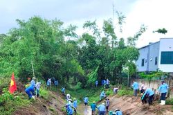 Khí thế ra quân làm thủy lợi ở Nghệ An