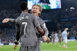Modric đi vào lịch sử Real Madrid