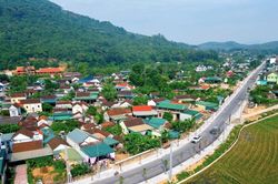 'Khoác áo mới' cho những tuyến đường ở huyện lúa Yên Thành