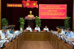 Nâng cao năng lực đội ngũ làm công tác bổ trợ tư pháp để làm tốt phòng, chống tham nhũng, tiêu cực