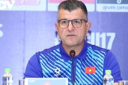 HLV Brazil tự tin vượt qua vòng loại U17 châu Á, nói điều bất ngờ về sao trẻ HAGL