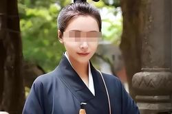 'Tiên cô' xinh đẹp giả vờ đắc đạo để lừa đảo và kết đắng
