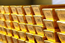 Giá vàng hôm nay 23/10/2024: Vàng thế giới tiến lên gần đỉnh kỷ lục 2740 USD/ounce