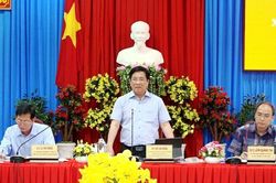 Chủ tịch UBND tỉnh An Giang Hồ Văn Mừng làm việc về phát triển kinh tế - xã hội tại TP. Châu Đốc
