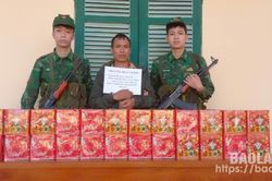 Đồn Biên phòng Bảo Lâm bắt đối tượng vận chuyển trái phép 33 kg pháo nổ