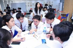 Nhóm học sinh Hà Nội vô địch cuộc thi giả lập doanh nghiệp lớn nhất châu Á