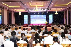 Diễn đàn 'Chiến lược dữ liệu cho phát triển ứng dụng trí tuệ nhân tạo và thúc đẩy chuyển đổi số tỉnh Ninh Bình'