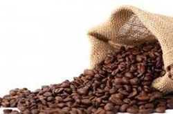 Thị trường hàng hóa nguyên liệu diễn biến trái chiều