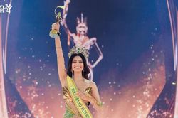 Sắc vóc quyến rũ và tài năng nổi bật của mỹ nhân Ấn Độ vừa đăng quang Miss Grand International