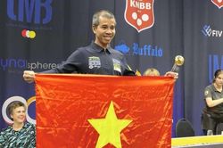 Cơ thủ số một Việt Nam lần thứ 4 vô địch World Cup, đi vào lịch sử carom 3 băng thế giới
