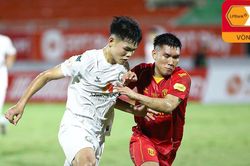 Rượt đuổi 4 bàn, Bình Định thoát thua SLNA nhờ công nghệ VAR