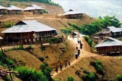 Giáo viên chuyển công tác ra khỏi địa bàn khó khăn có được trợ cấp một lần không?