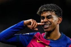 Góp công 'hủy diệt' Real, tài năng trẻ của Barca được ca ngợi hết lời