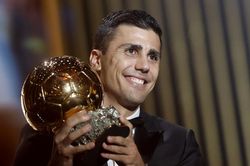Kết quả bình chọn Quả bóng Vàng 2024: Rodri vượt Vinicius để ẵm 'bóng vàng', Mbappe đứng thứ 6