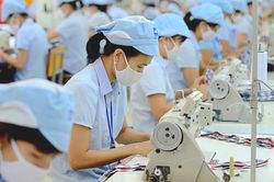 Xu hướng 'Xanh hóa': Thách thức mới trong sân chơi toàn cầu