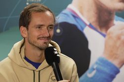 Paris Masters 2024: Medvedev và cơn khát danh hiệu khó tin