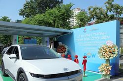 PV Power khánh thành trạm sạc xe điện thí điểm