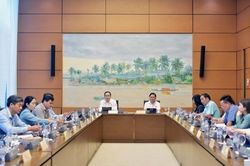 '1 luật sửa 4 luật': Cởi trói nút thắt, tạo thuận lợi cho các nhà đầu tư