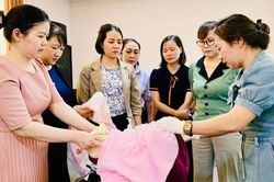 Nâng cao năng lực chăm sóc và hồi sức trẻ sơ sinh