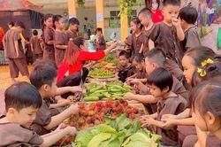 Trường mầm non tổ chức ngày hội cổ tích, trò chơi dân gian thay vì Halloween