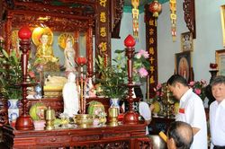 Văn khấn mùng 1 tháng 10 âm lịch